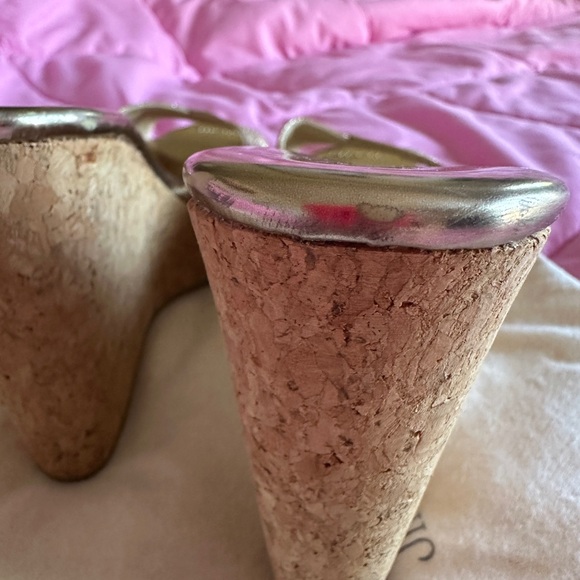 BRAND NEW LIMITED EDITION JIMMY CHOO GOLD GLITTER WEDGES
ESPADRILLES SIZE 6 - Picture 4 of 8